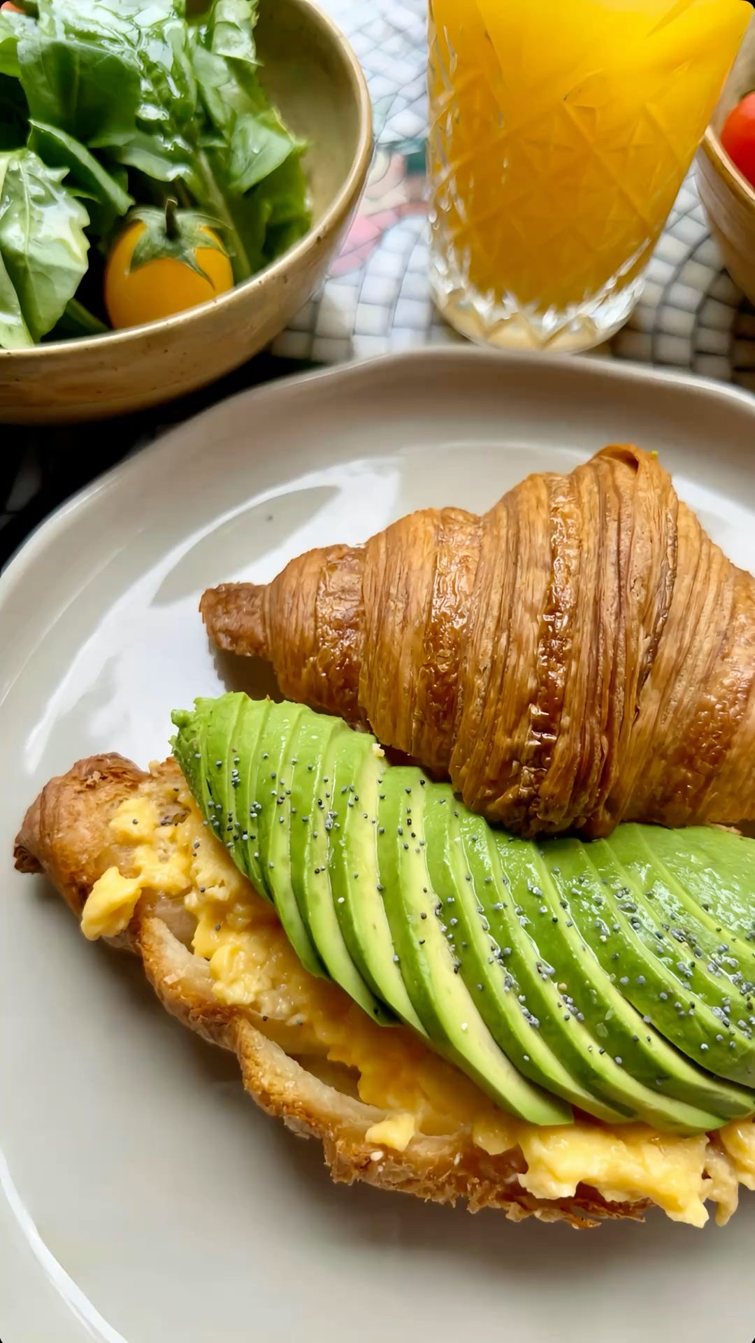 BREAKFAST CROISSANT
