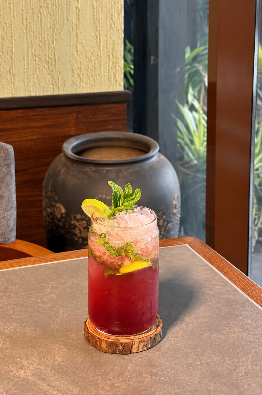 RASPBERRY & BLACKCURRANT MOJITO